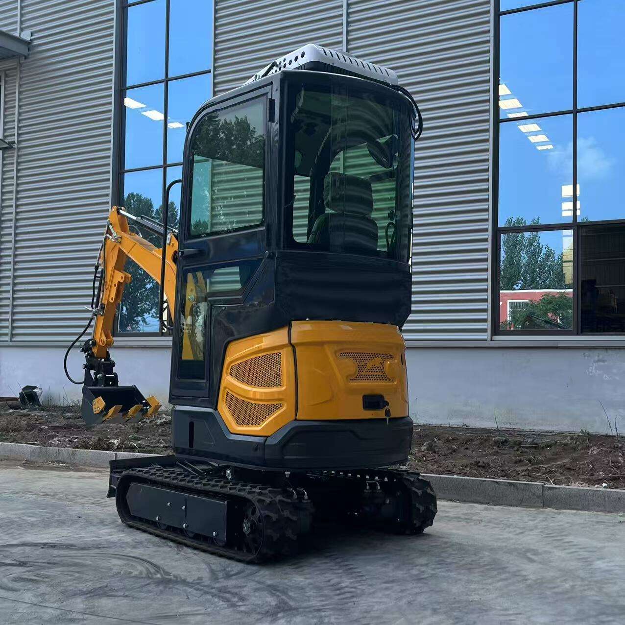 Cur excavator parvus popularem est in renovationis domesticis?