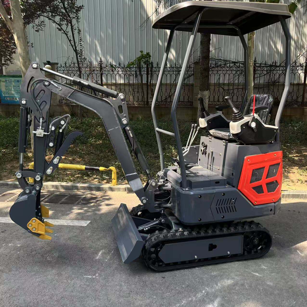 Зв'язатися з нами