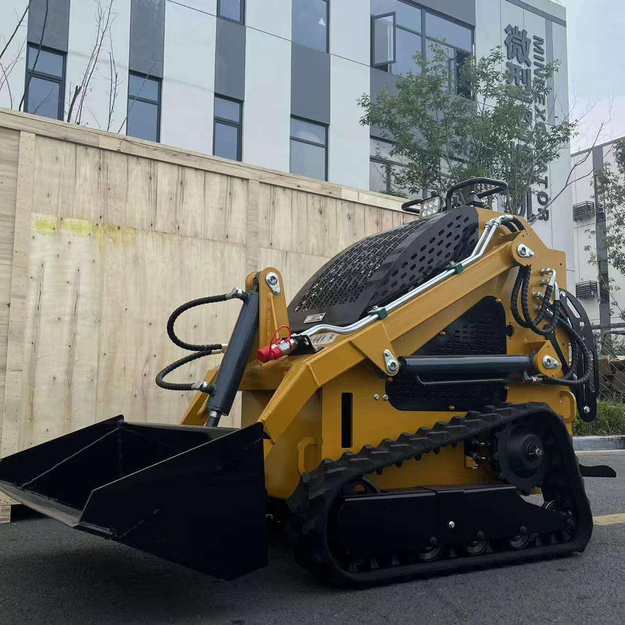 Logway Skid-Lastere: Komplet Sortiment til Enhver Anvendelse fra Byggeri til Landbrug