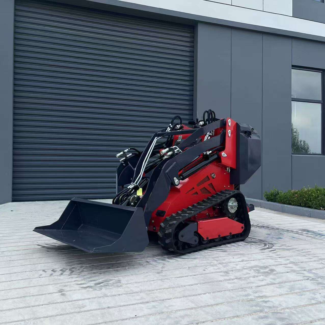 Logway Ride-On Skid Steer: Comfortable and Protected Operation for Enhanced Productivity
