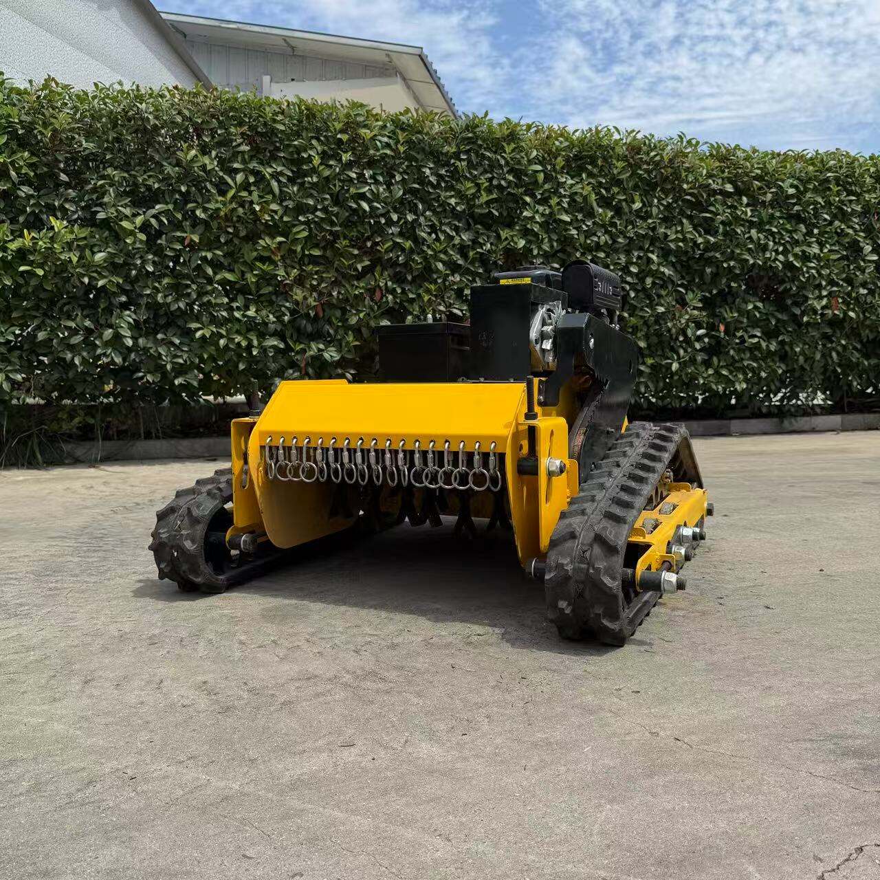 Зв'язатися з нами