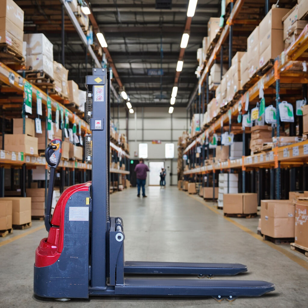 항구 컨테이너 적재/적출에 적합한 지게차는 무엇인가요?