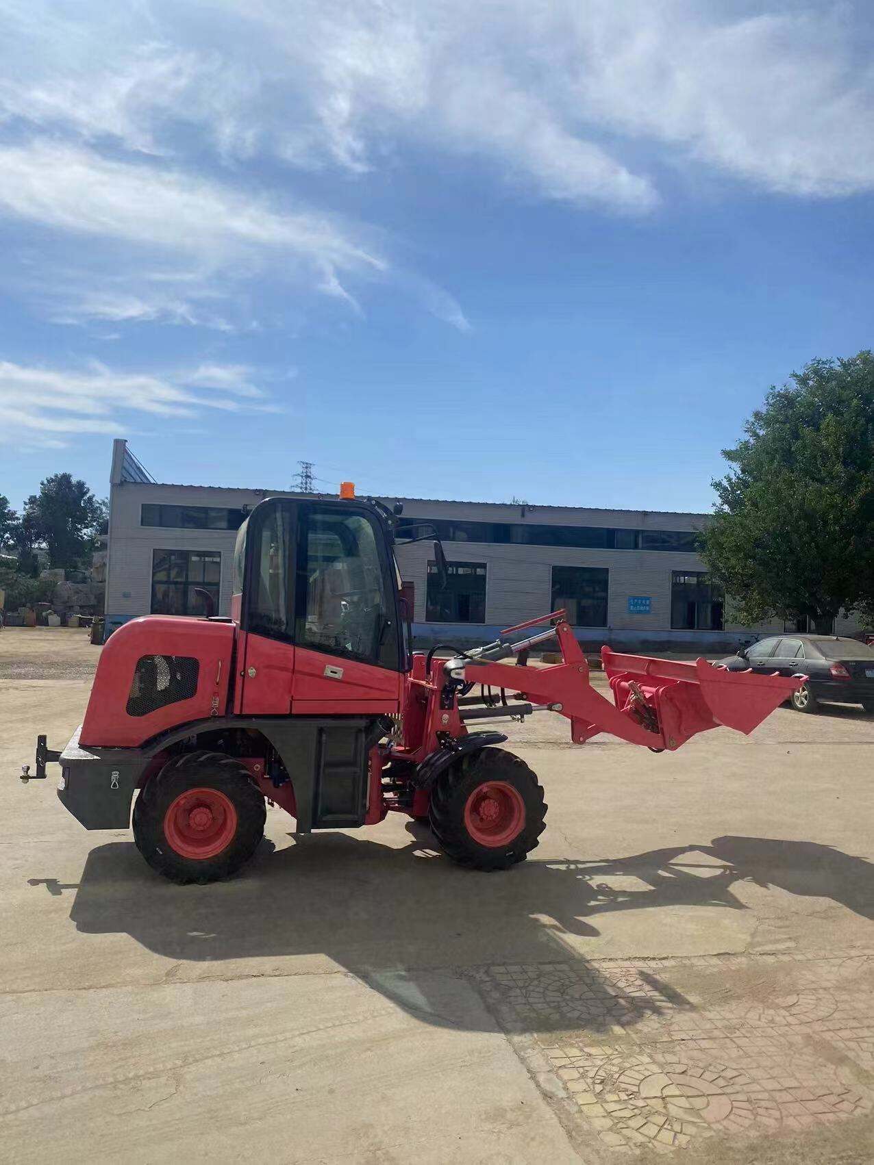 Зв'язатися з нами