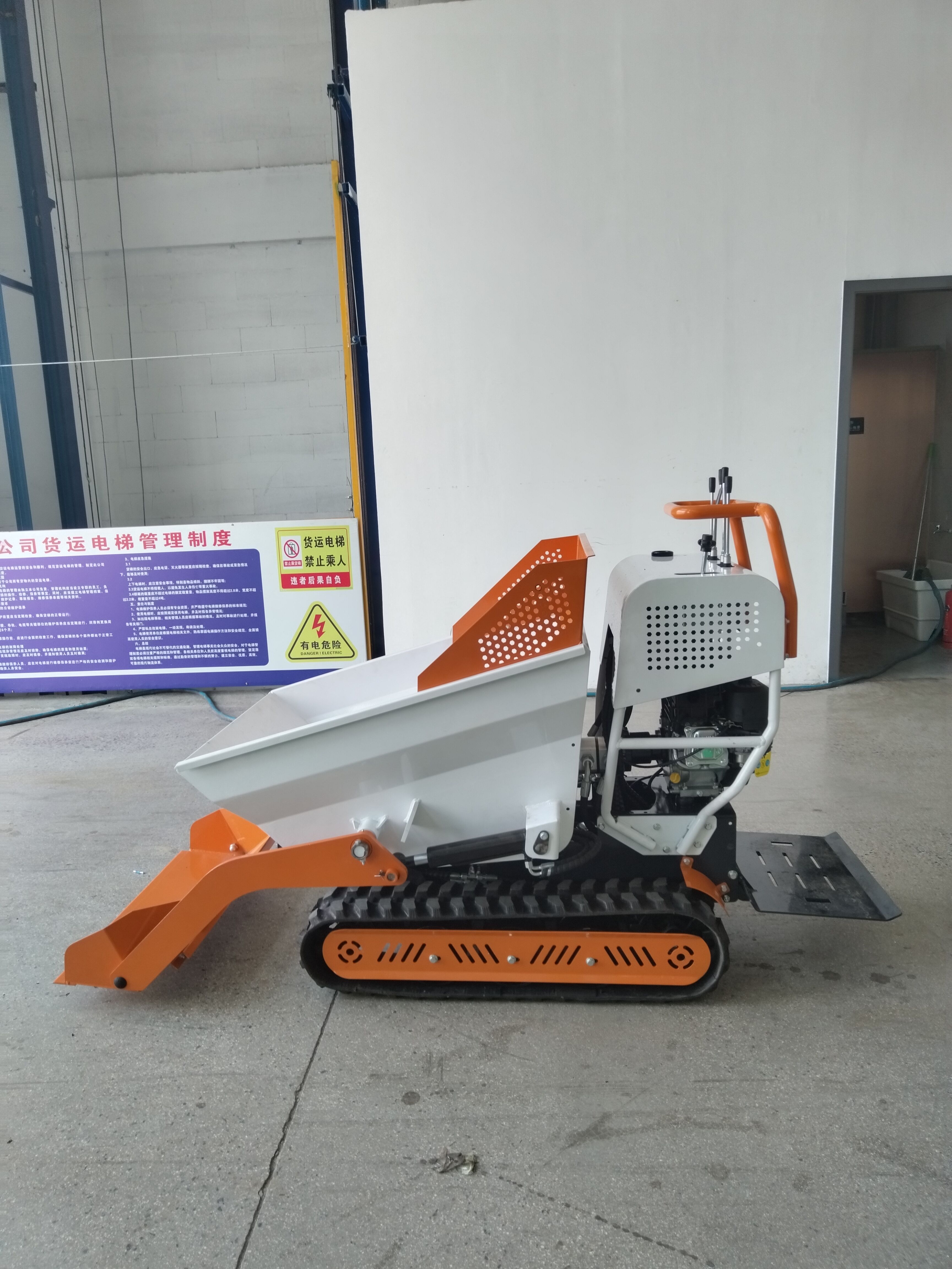 건설 현장을 위한 로그웨이 덤퍼: 중량물 운반에 견고하고 신뢰성 있음