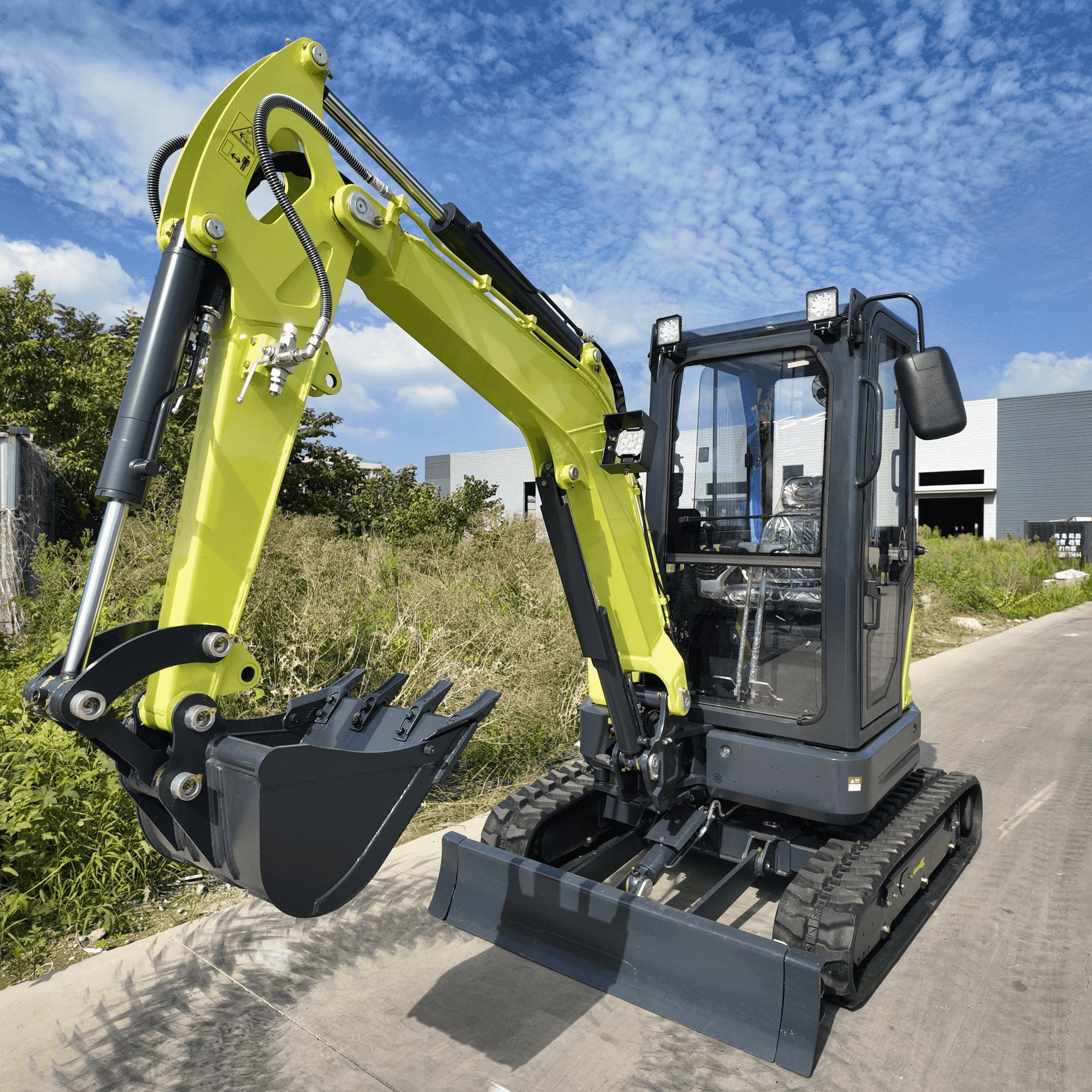 Which construction scenarios suit 2 ton excavators best?