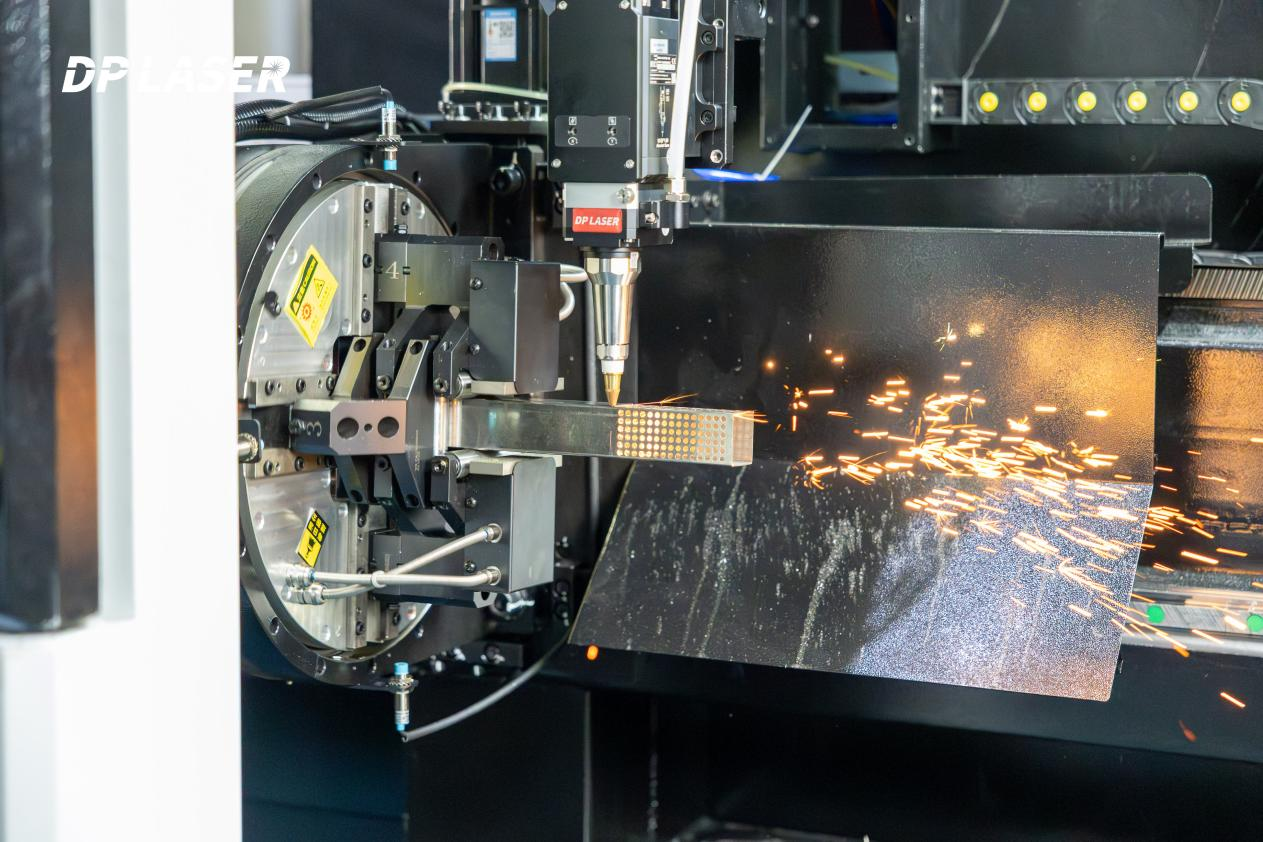 Why is aluminum processing efficient with fiber lasers?