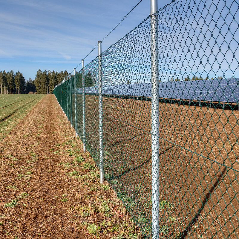 Chain link fence razor wire for pedestrian safety