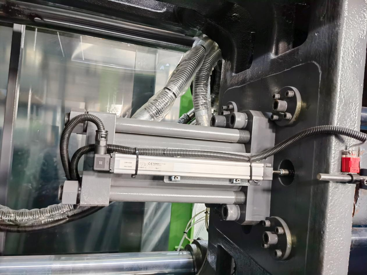 Unlocking the Power of the PET Preform Injection Molding Machine: Deep Integration of Principles and Technologies