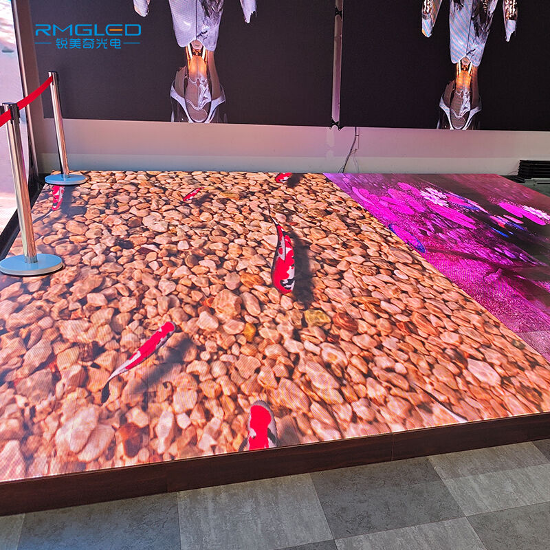  Elevate Your Experience with Interactive Screens