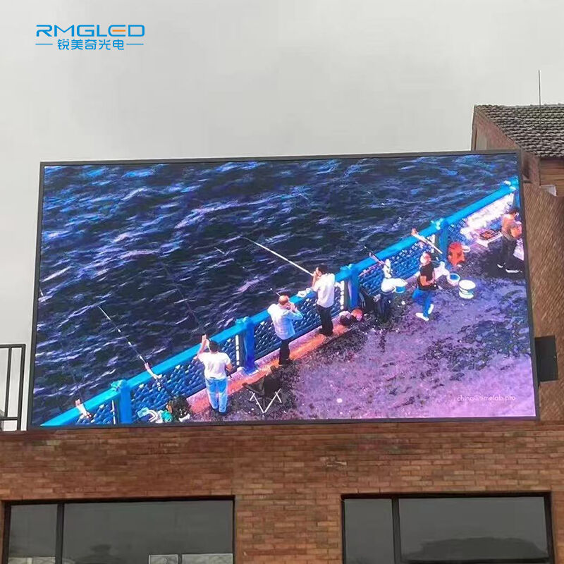 Преобразете външния си опит с LED стени на RMG