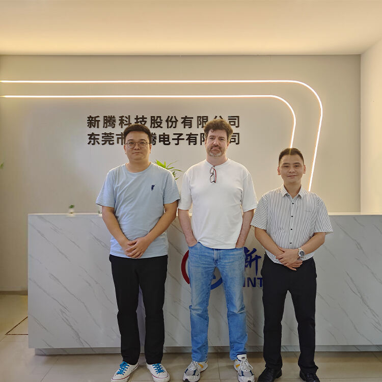 British customers visit Xinteng Company