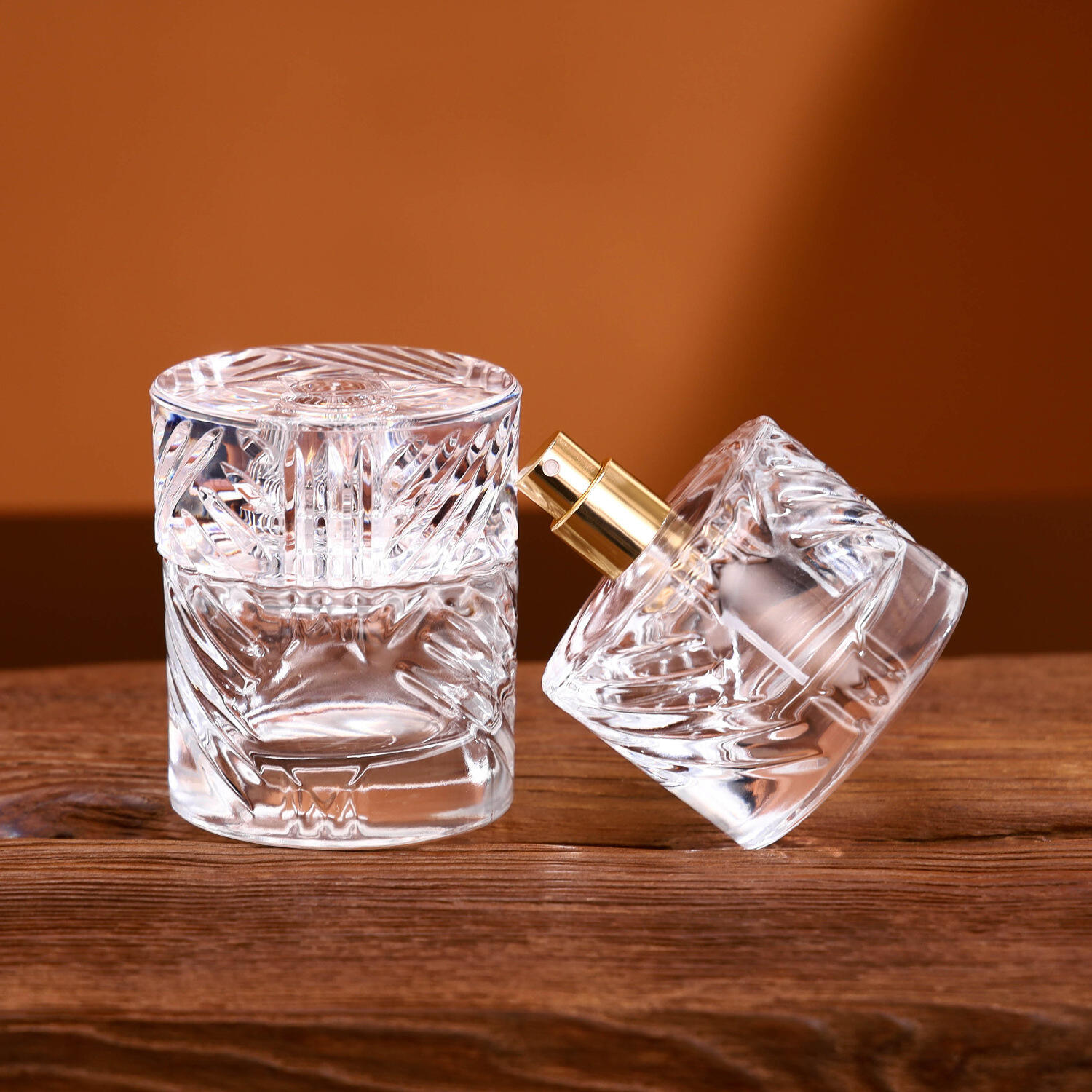 yüksek Kaliteli Kapaklı 50ml Yuvarlak Kalın Cam Parfüm Kutusu