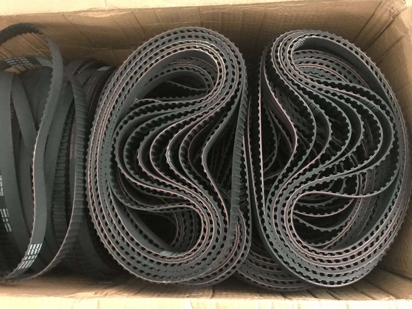 What Are the Differences Between Rubber and Polyurethane Timing Belts