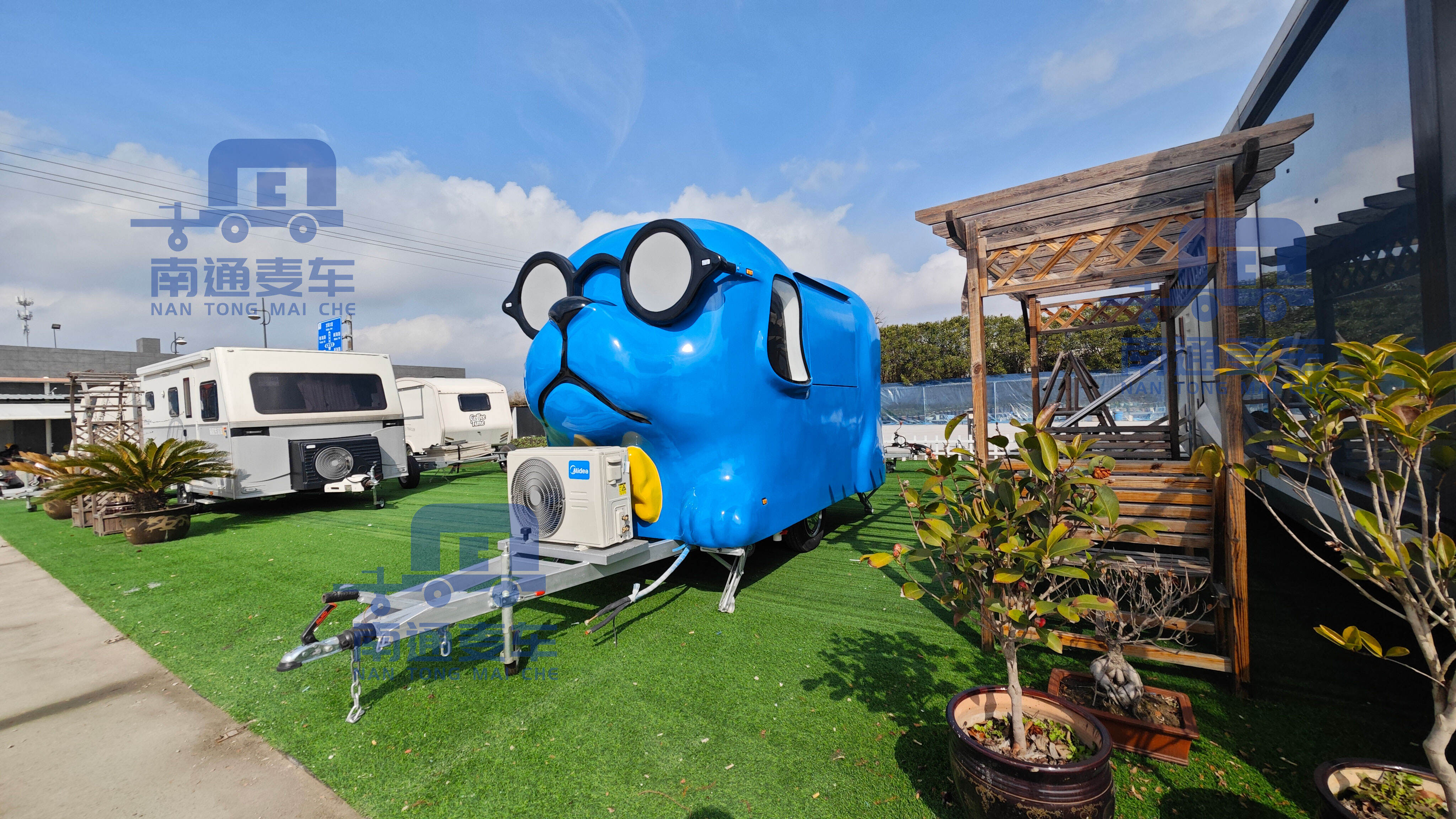 Chán ngấy với tiền thuê tiệm cắt tóc cho thú cưng tăng vọt? Xe kéo chăm sóc thú cưng di động sản xuất tại Úc, giao hàng trực tiếp từ nhà máy!