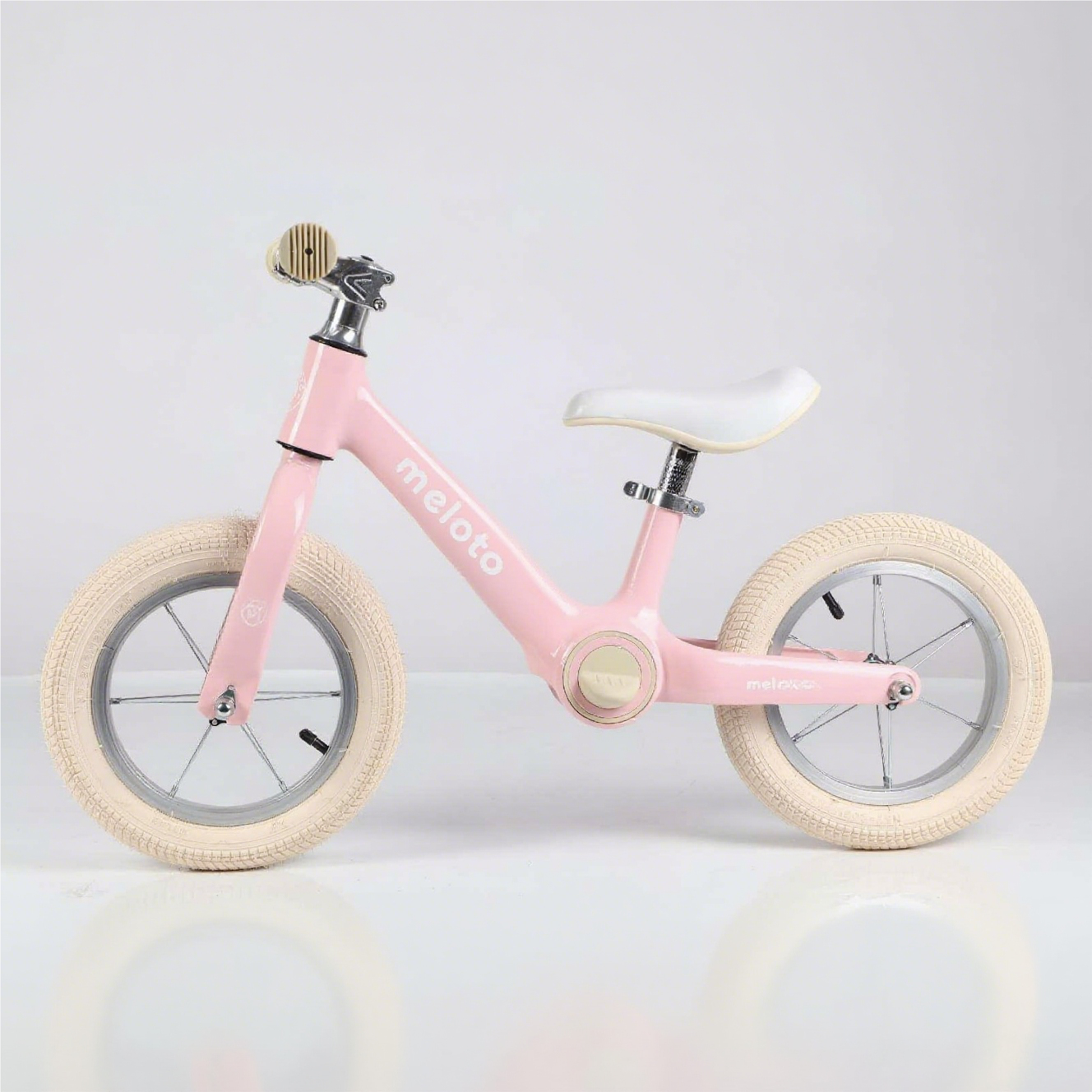 Hot Sale 12-Inch 3-in-1 Kids' Balance Bike Pedalless with Alloy Frame and Plastic Material for Children