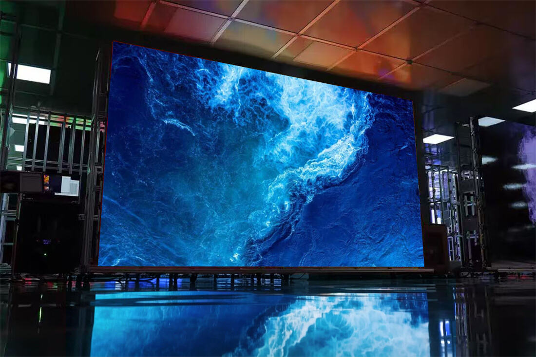 High-resolution fine pitch LED video wall in a modern security control room, showcasing COB vs SMD display technology.