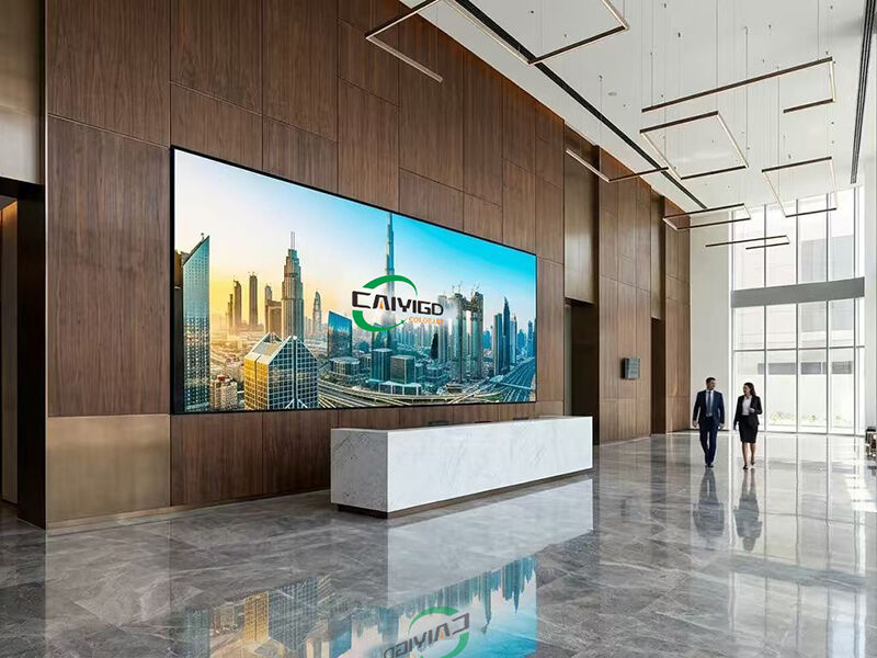 Transformació d'un vestíbul corporatiu premium amb paret de vídeo LED interior P2