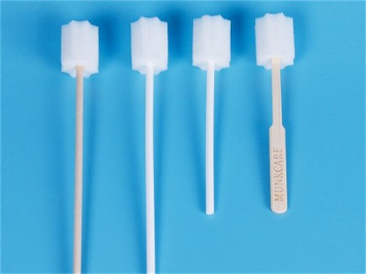 Oral Sponge Swab with White Octagonal Wood Handle 1.jpg