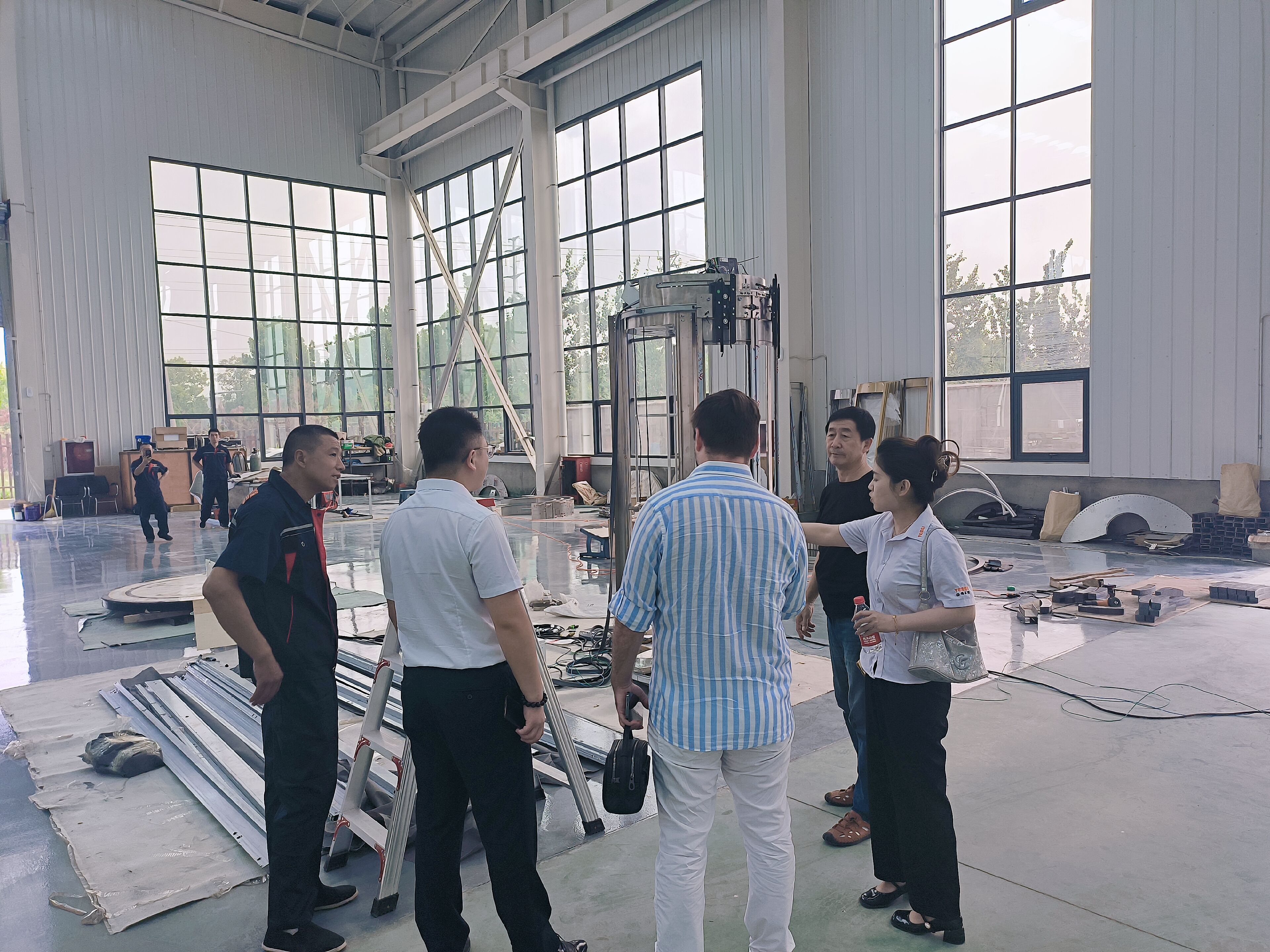 Ukrainian customers visit our factory