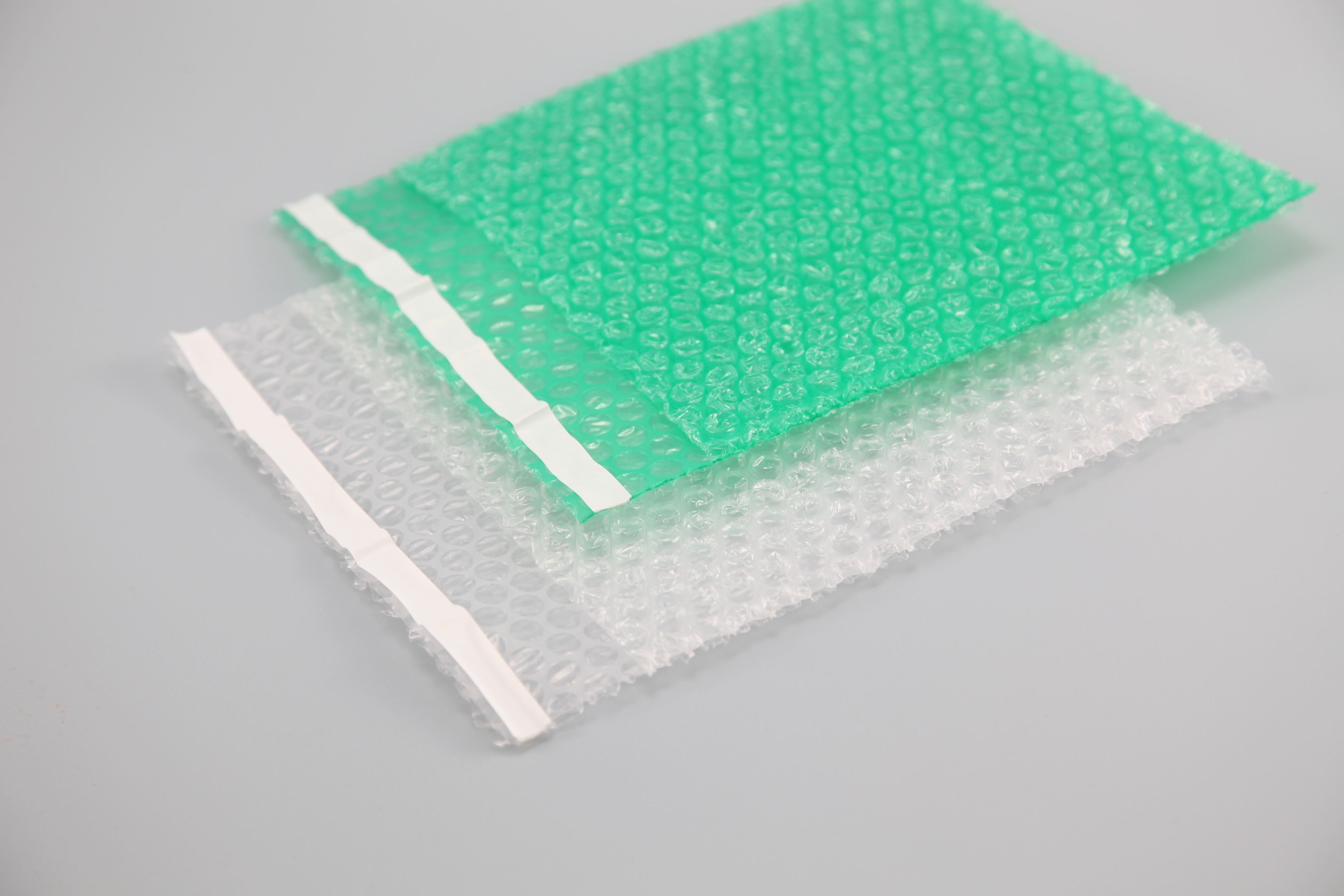 Quae sunt praeterea utendi bullarum crustae prae spuma vel carta?