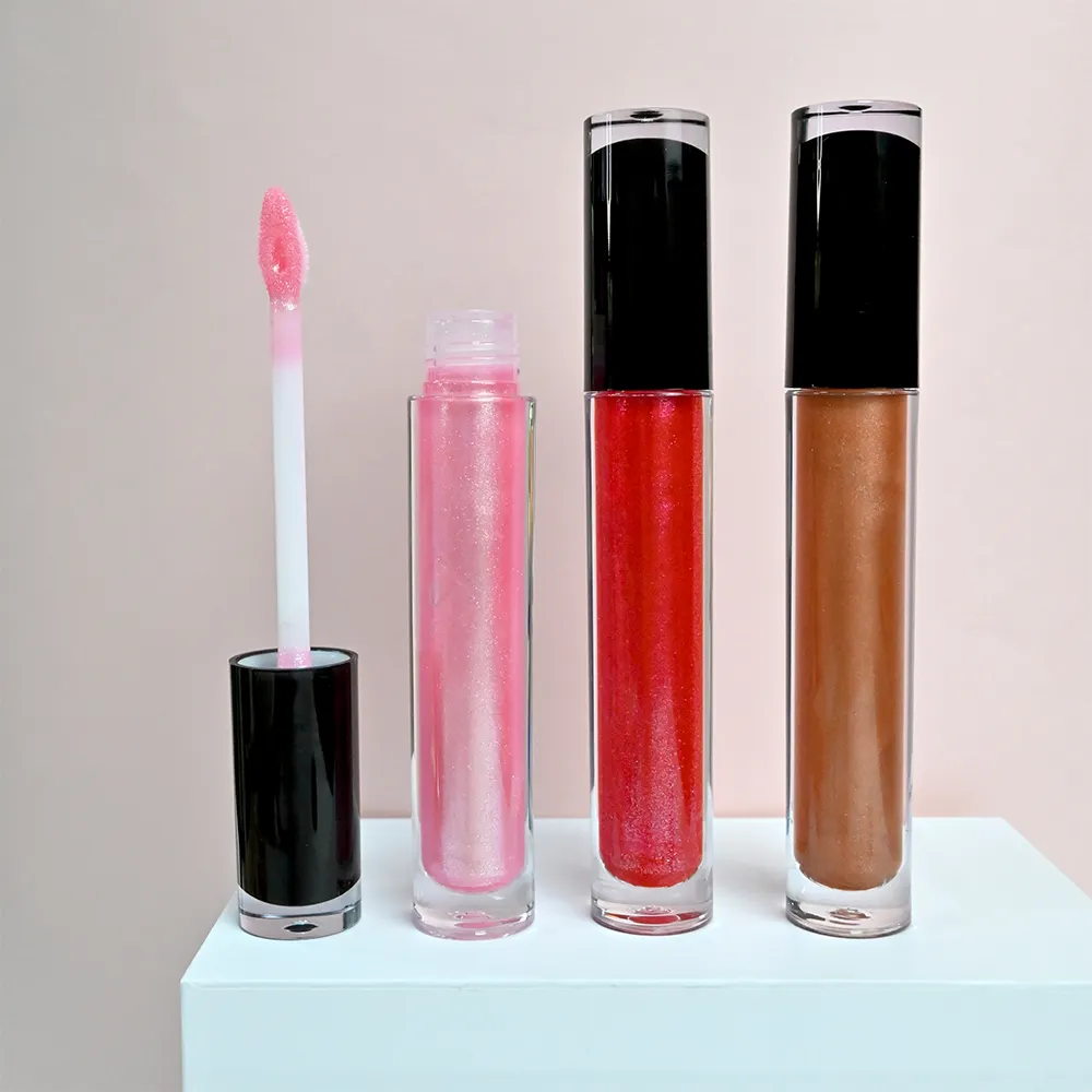 Hydrating Luxe: The Moisturizing Benefits of Lip Oil Sets for Healthy Lips