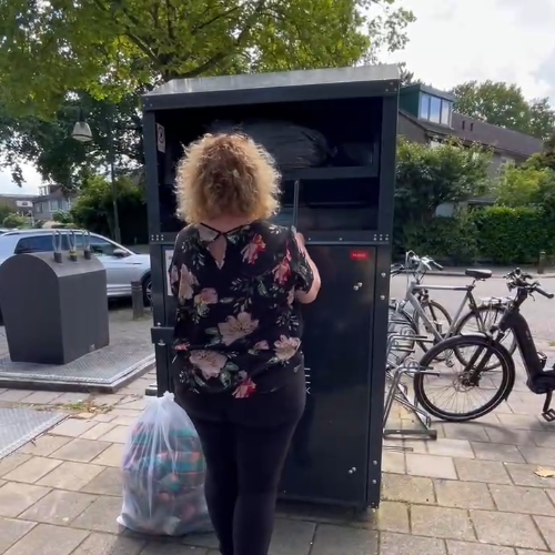 고보안 의류 기부함 | 자선단체를 위한 도난 방지 설계