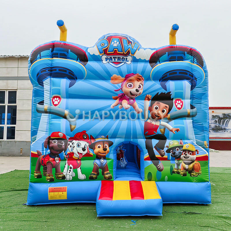 Château gonflable Paw Patrol avec trampoline et toboggan pour la location aux enfants