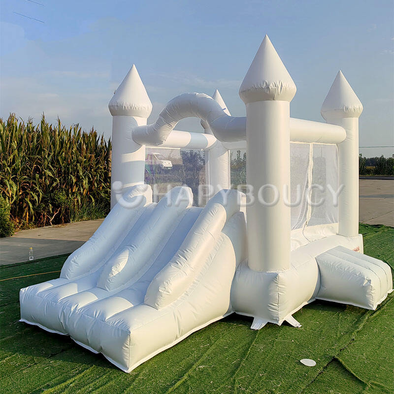 Фабричен малък надуваем скоковият дом Оксфорд бял с комбо пързалка и въздушен вентилатор за малки деца