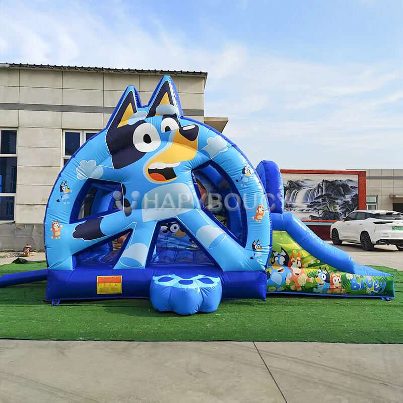 Kombinim Larg i Mbajtur Bluey me Trampolin dhe Hidhje për Fëmijë
