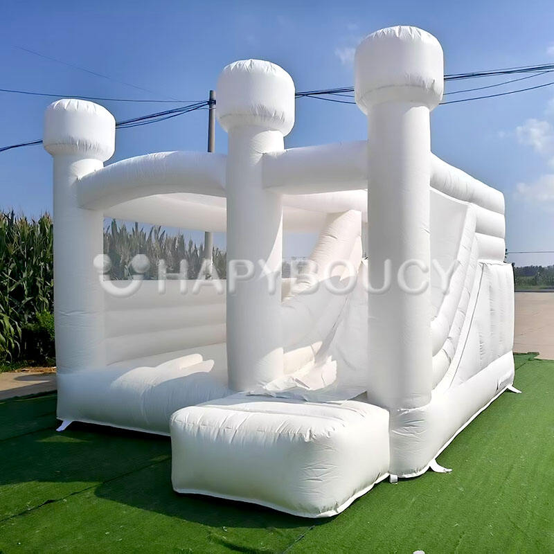 weißes Bouncehaus