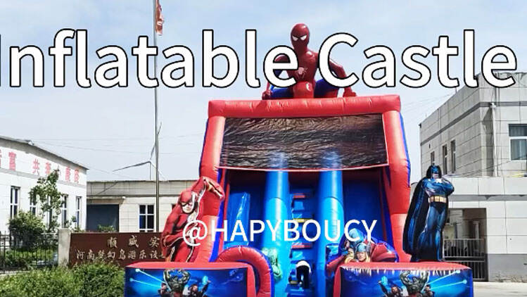Castello gonfiabile con doppio scivolo Spider-Man
