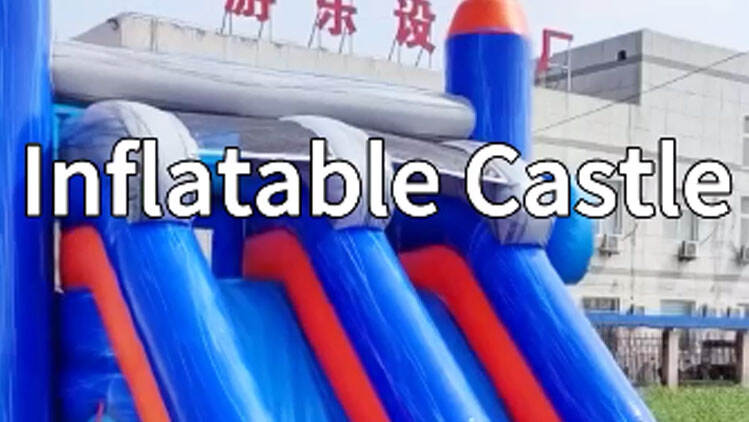 Castello gonfiabile con pistola ad acqua