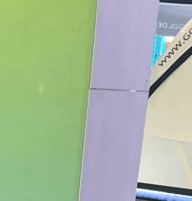 Aluminum Frame light box Structural details.jpg