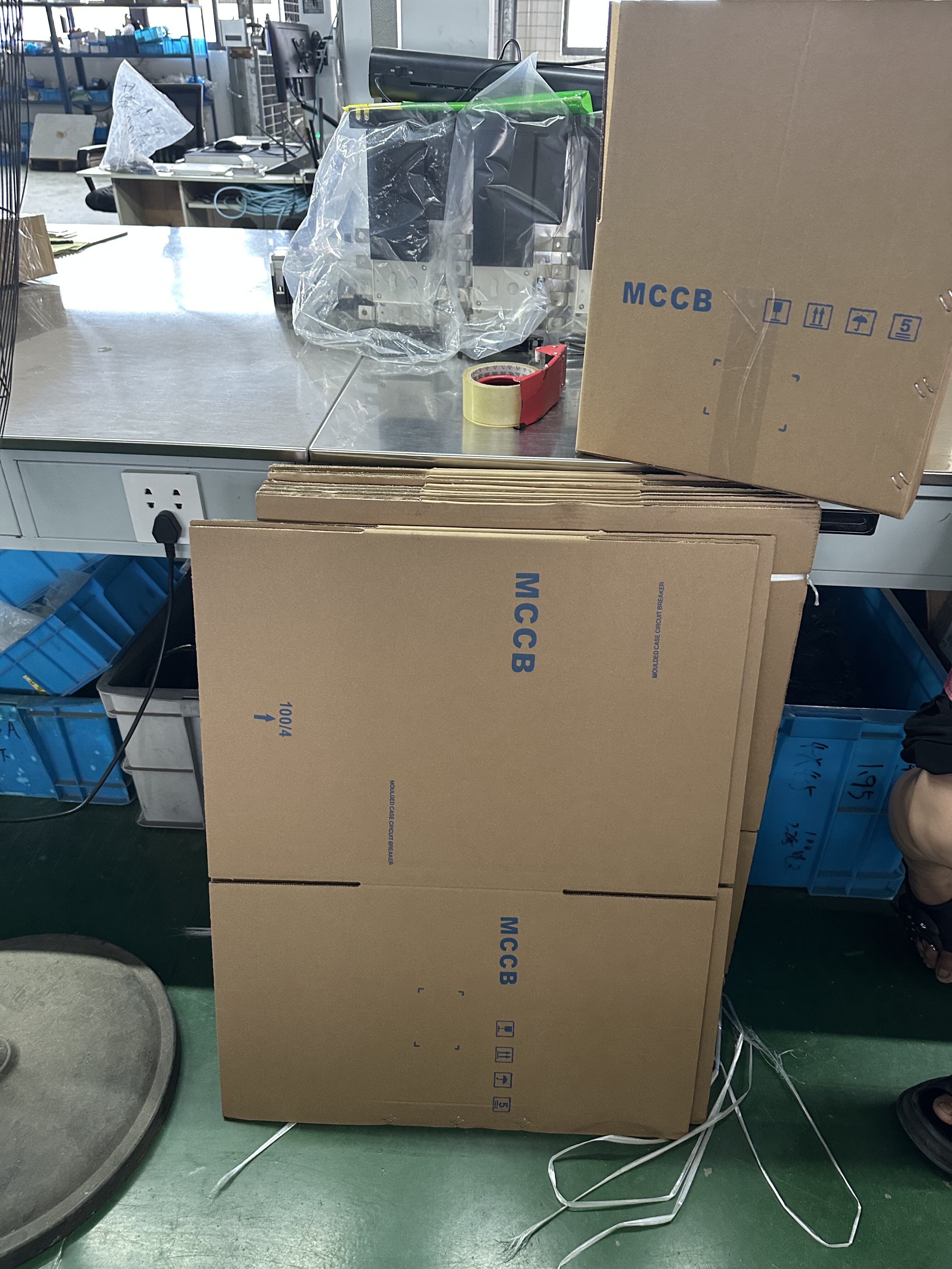 electronic mccb 630a digital molded case circuit breaker 50ka-3