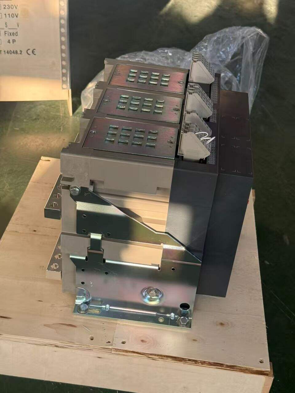 air circuit breaker acb 1600a 6300a fixed  drawout type-7