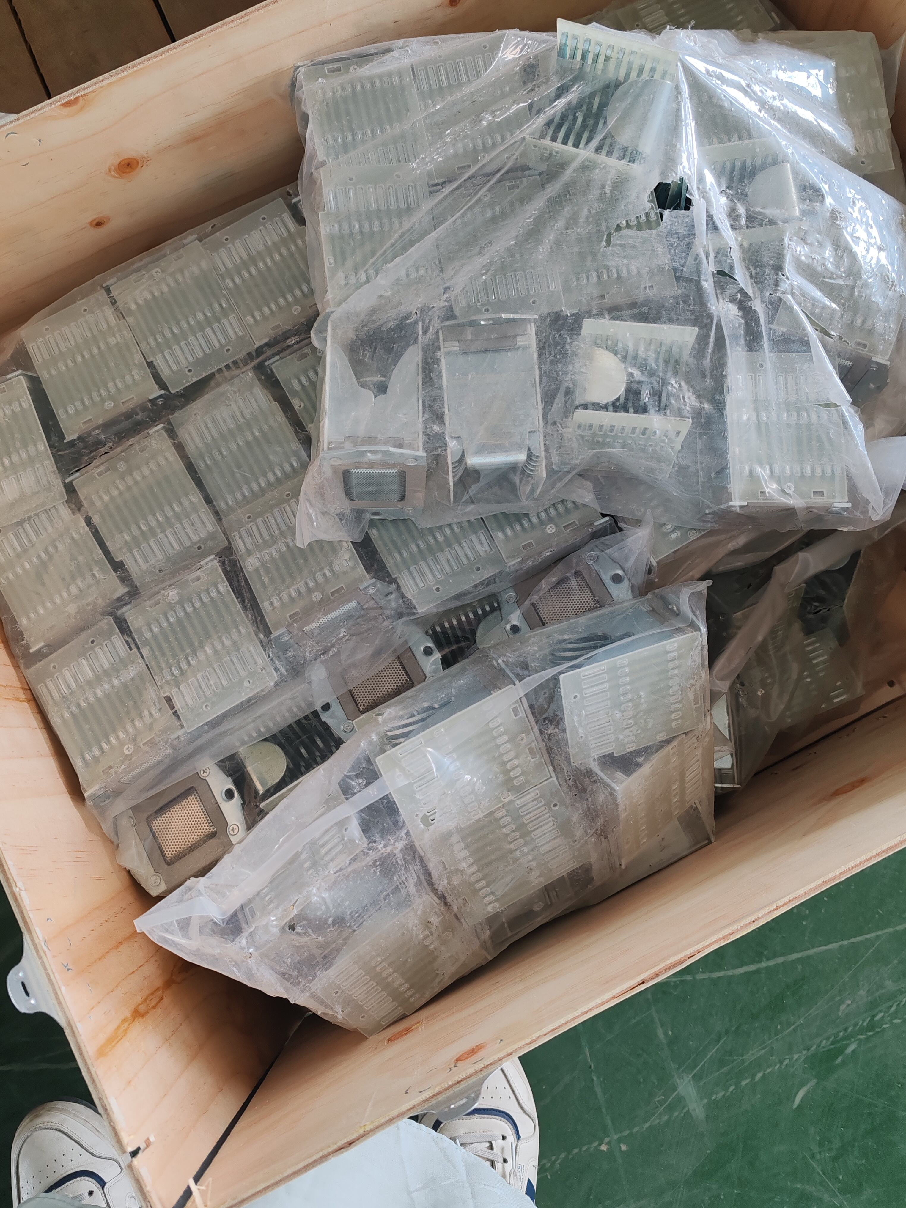 MTNSX1600A MCCB 1600A 3P Molded Case Circuit Breaker for Power Distribution manufacture