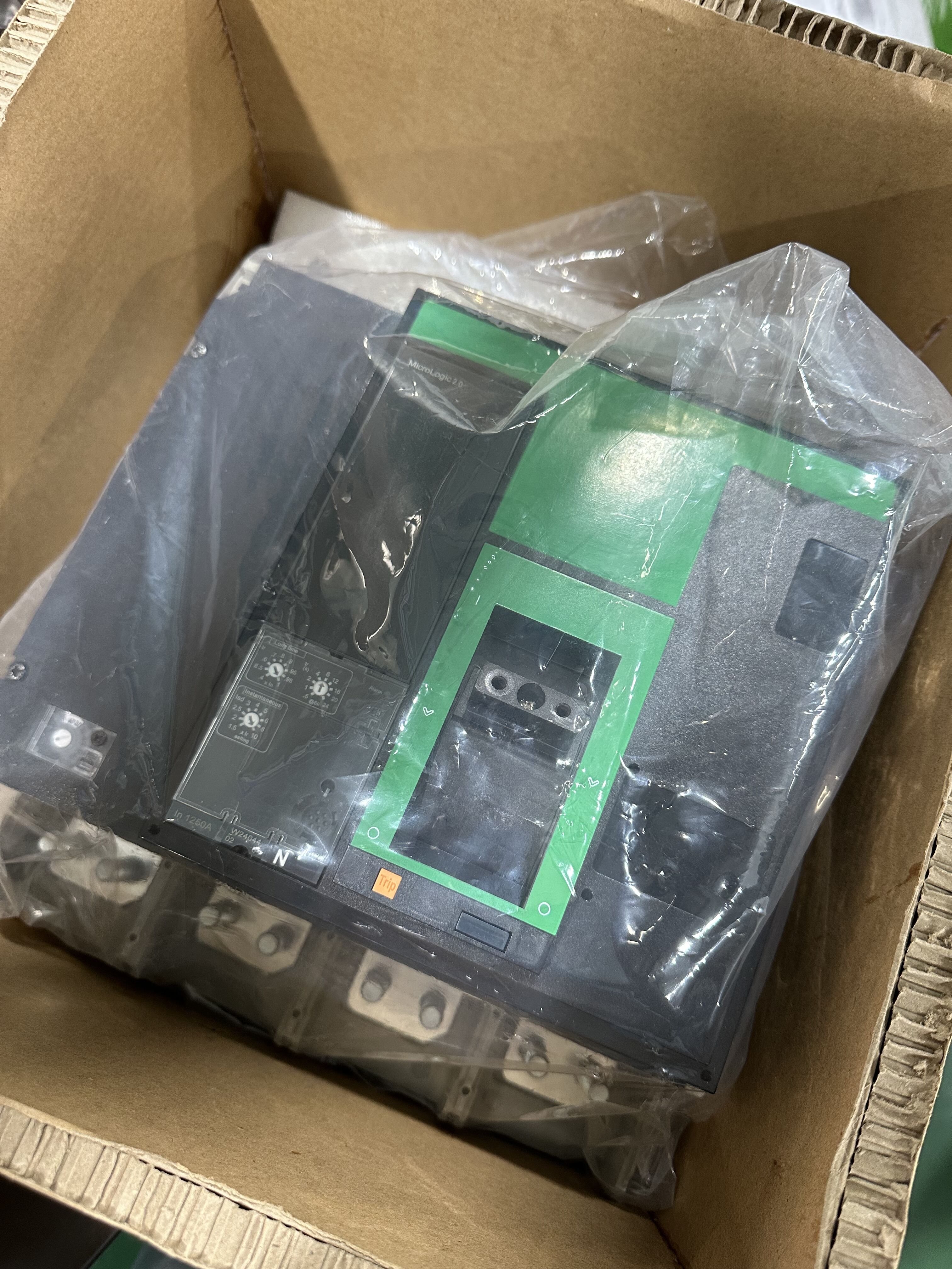 nsx1600a mccb 1600a 3p molded case circuit breaker for power distribution-4