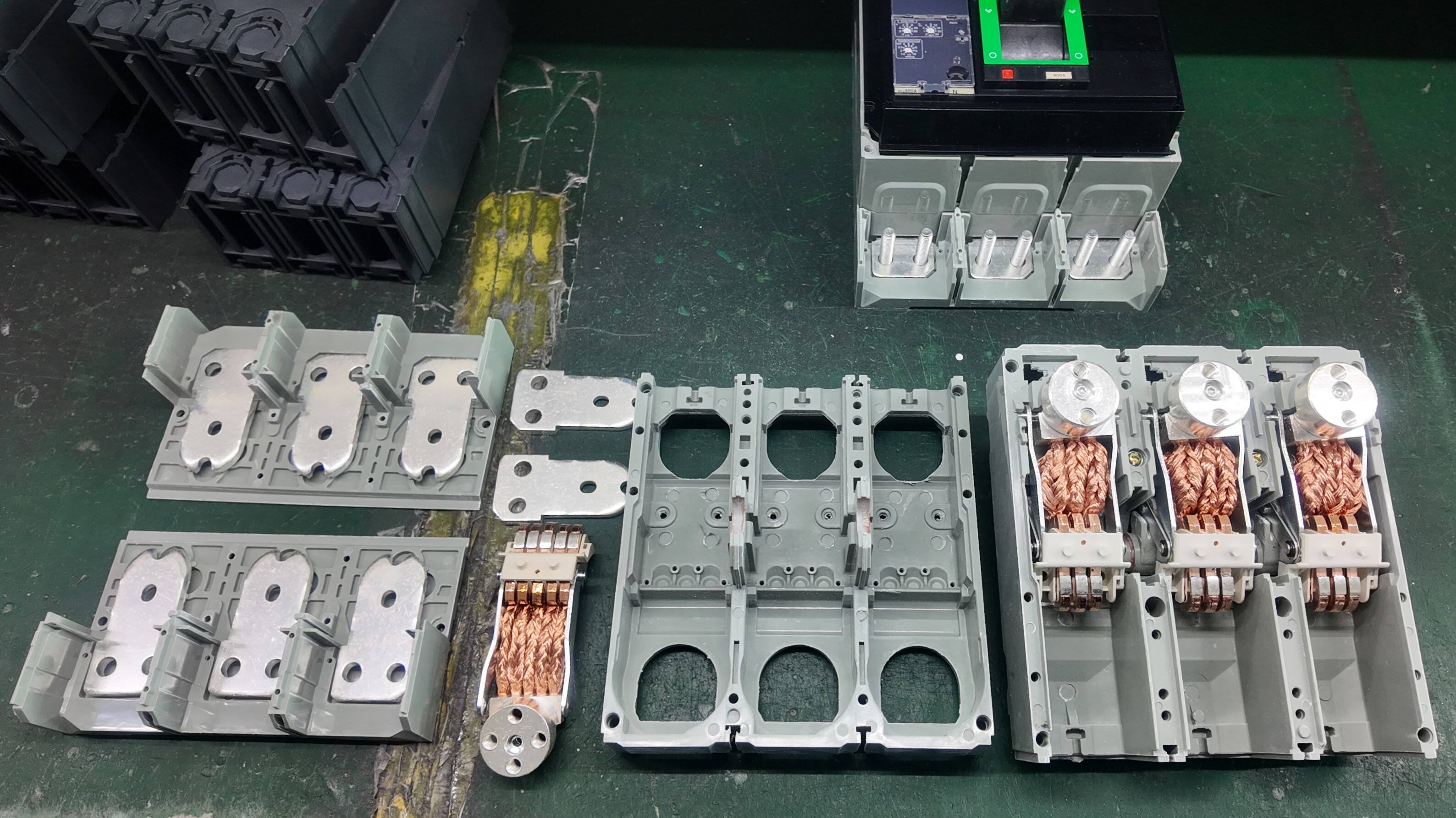 MTNSX1600A MCCB 1600A 3P Molded Case Circuit Breaker for Power Distribution factory