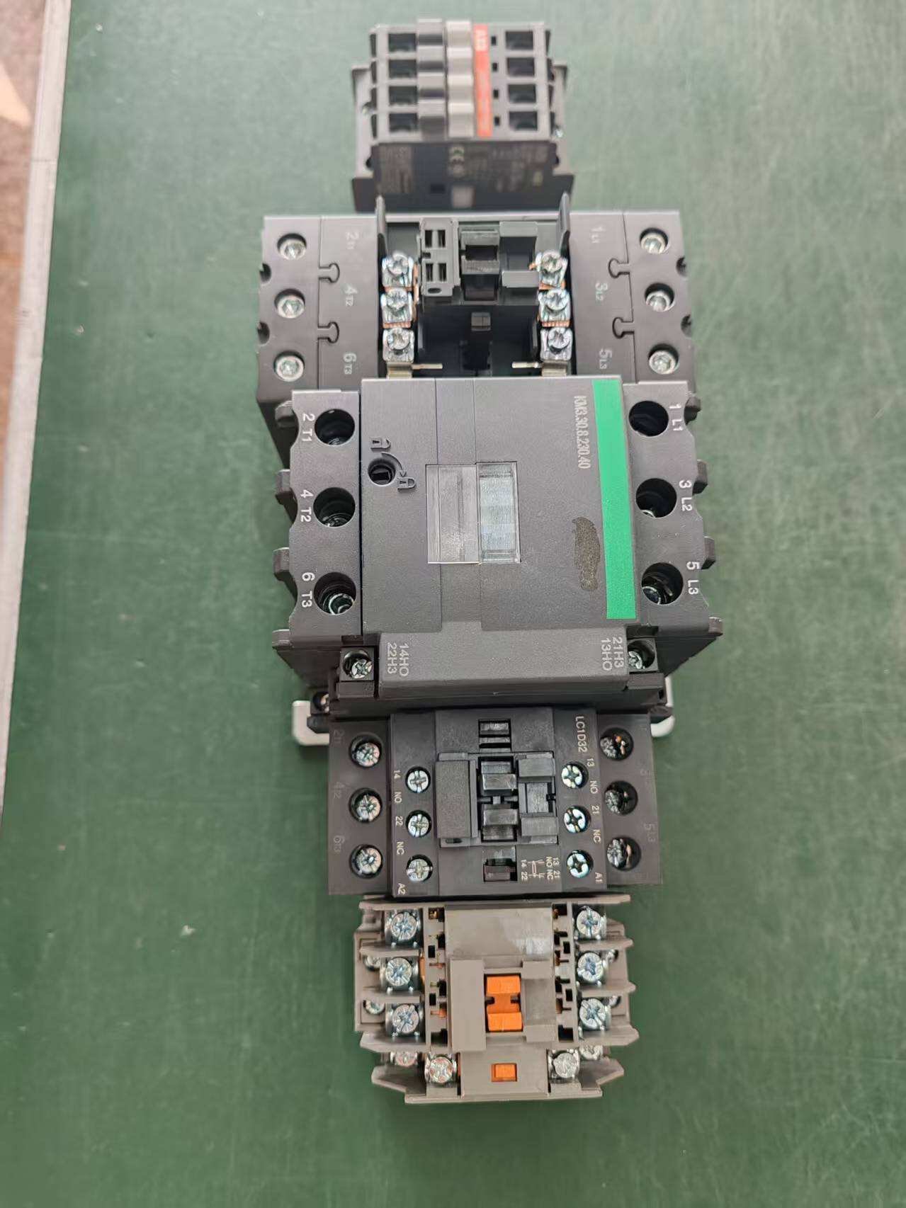 IEC AC Contactor 09A-95A 110V, 3-Pole Electrical Power Relay Magnetic AC Contactors for Power Control manufacture