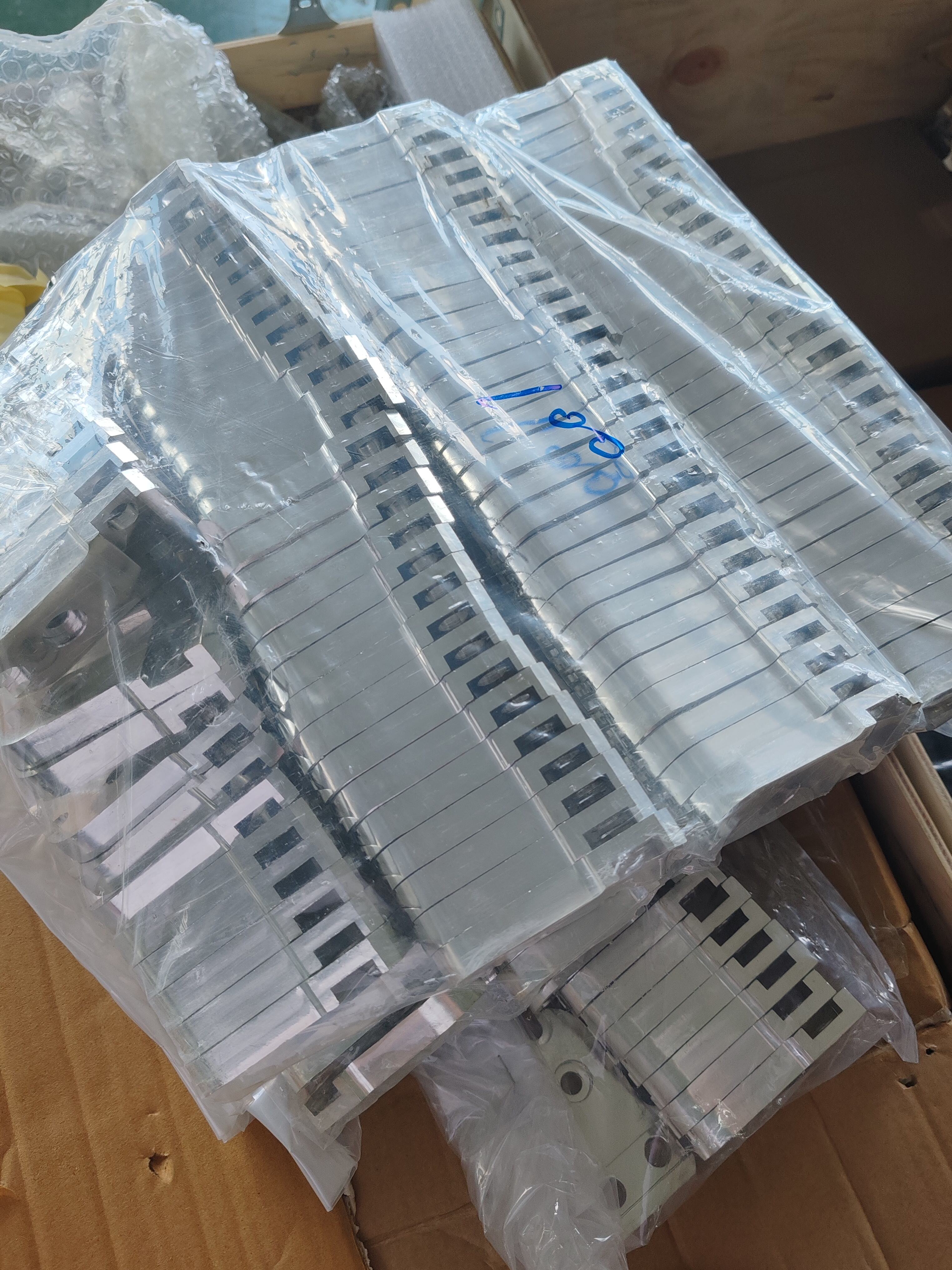 MTNSX1600A MCCB 1600A 3P Molded Case Circuit Breaker for Power Distribution details