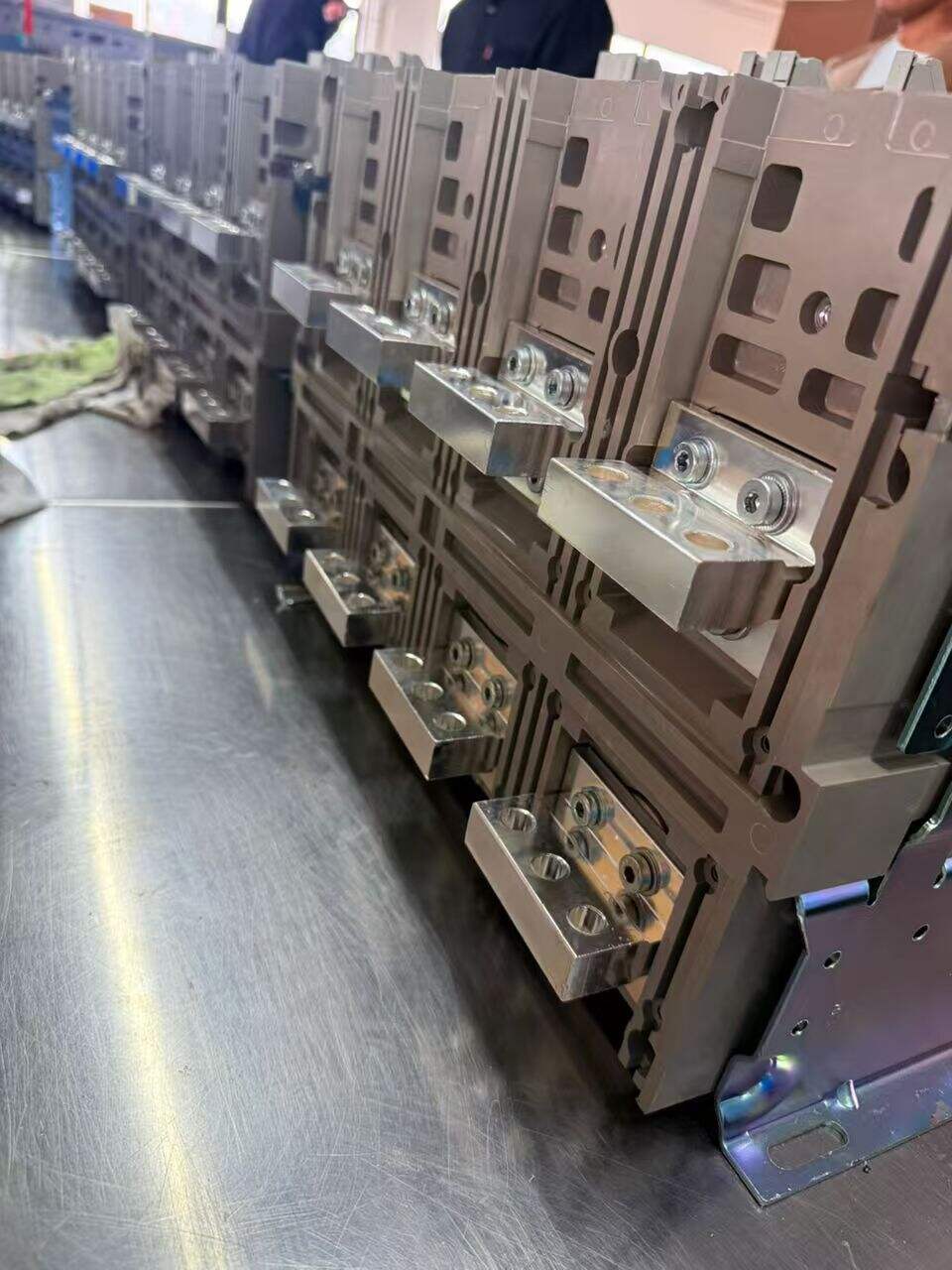 Air Circuit Breaker (ACB) MTNT-630A-6300A Fixed & Drawout Type supplier