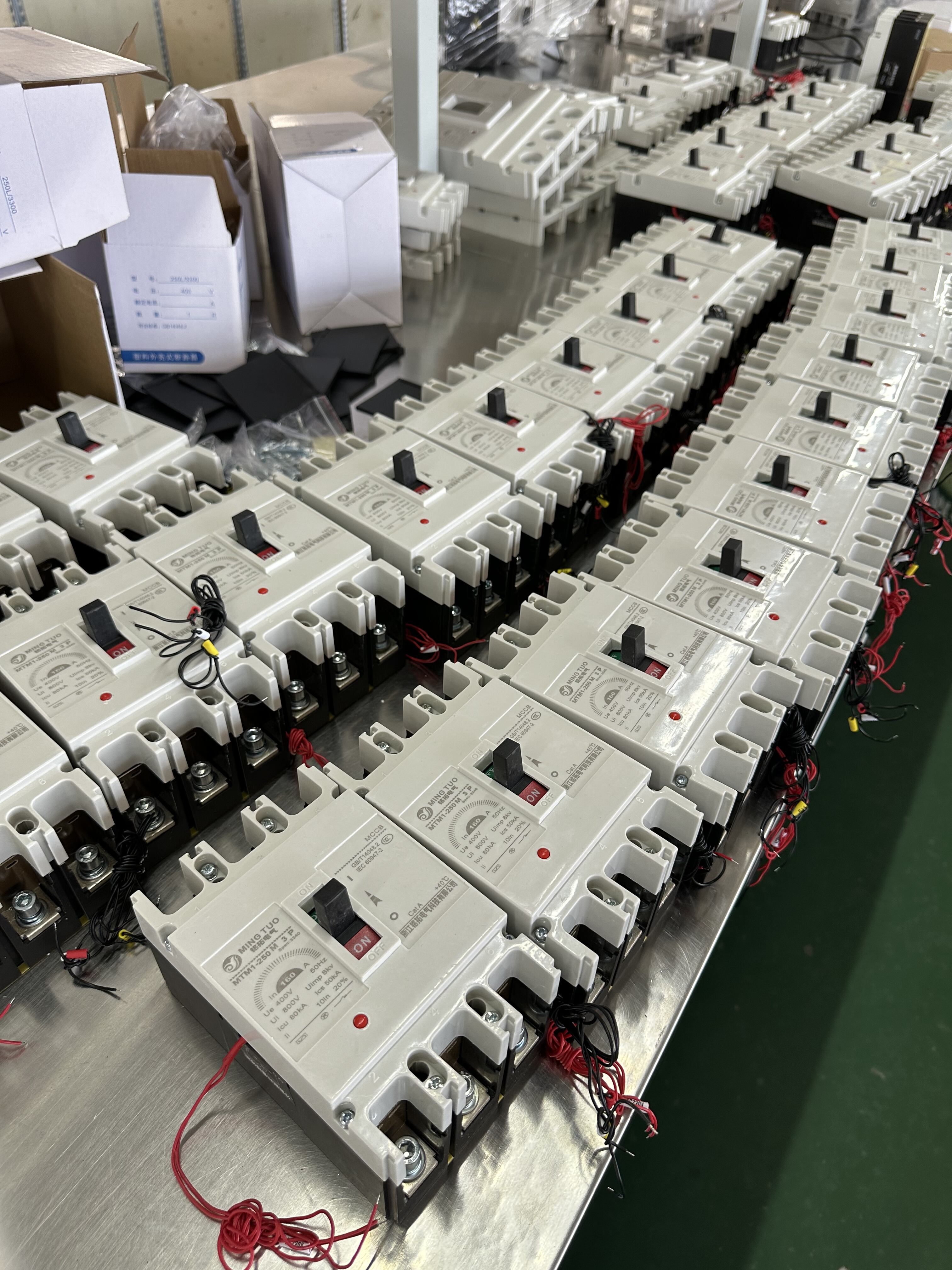 Molded case circuit breakers