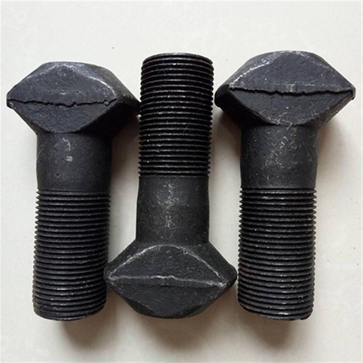 Bolt and nut for mill liner