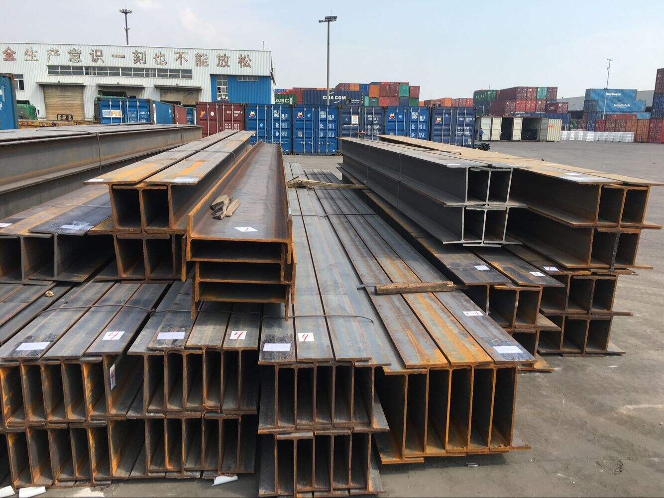 中国Rarlon Group Limitedと提携するWビーム鋼材の利点を発見してください