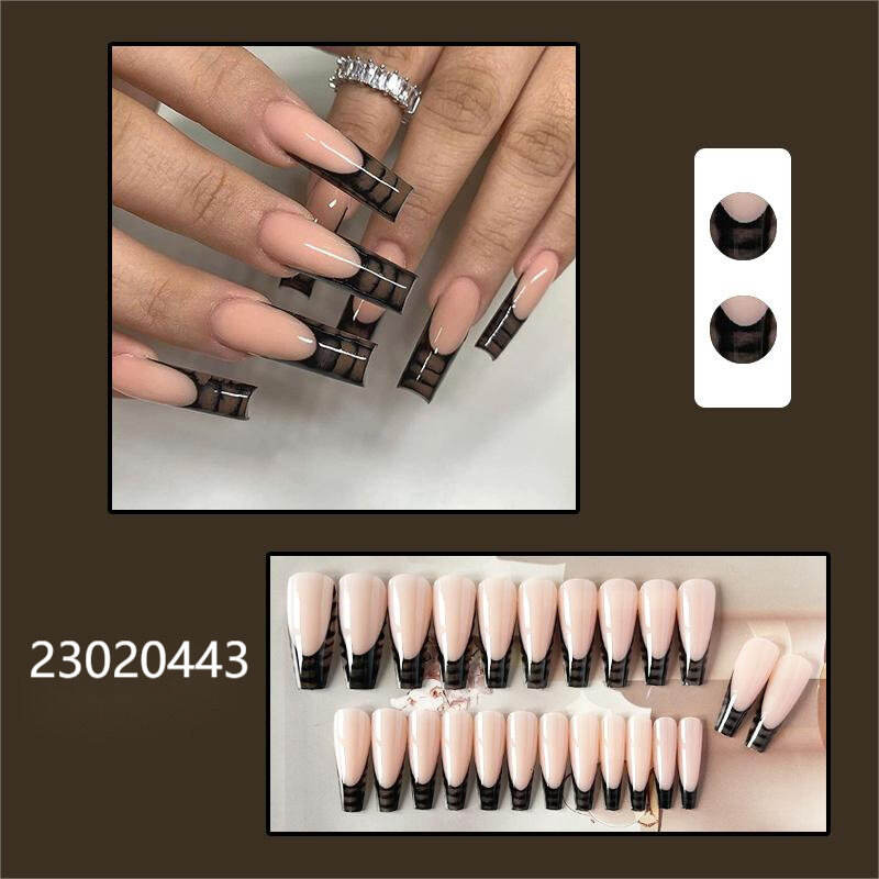 presse noire de machine de cercueil long sur des ongles