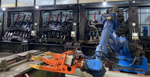 Sichuan Huayu presenta soluzioni ad alte prestazioni con balestre per veicoli commerciali globali