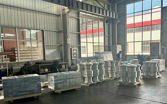 Proizvodni proces 6061 Aluminijumske Velike Forgirane Čevije s Grobovima na Krajevima
