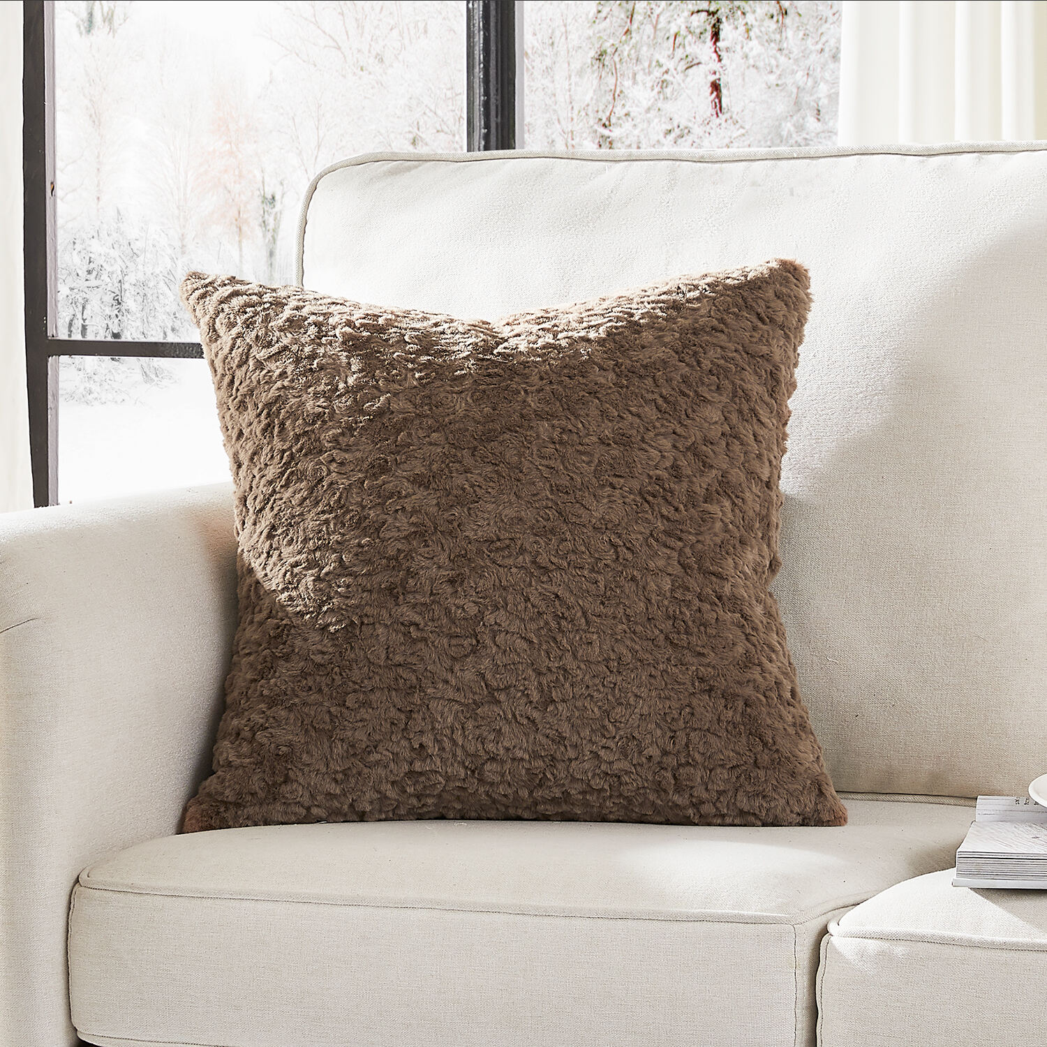 Luxury Square Pillows Brushed Faux Fur Knitted Home Decorative Cushions
