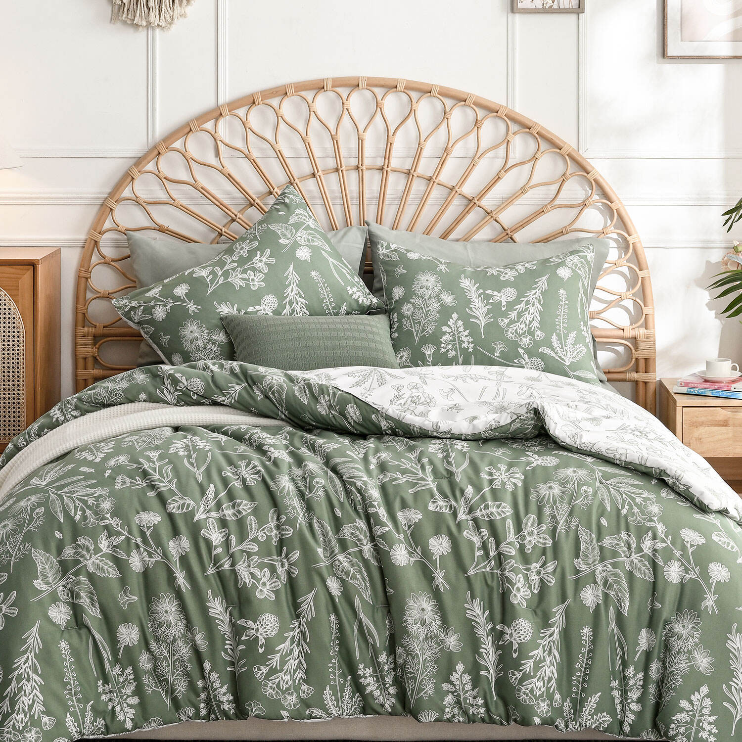 Printed Luxury Hotel Home Comforter Sets Bedding Polyester Floral Comfortable Sets