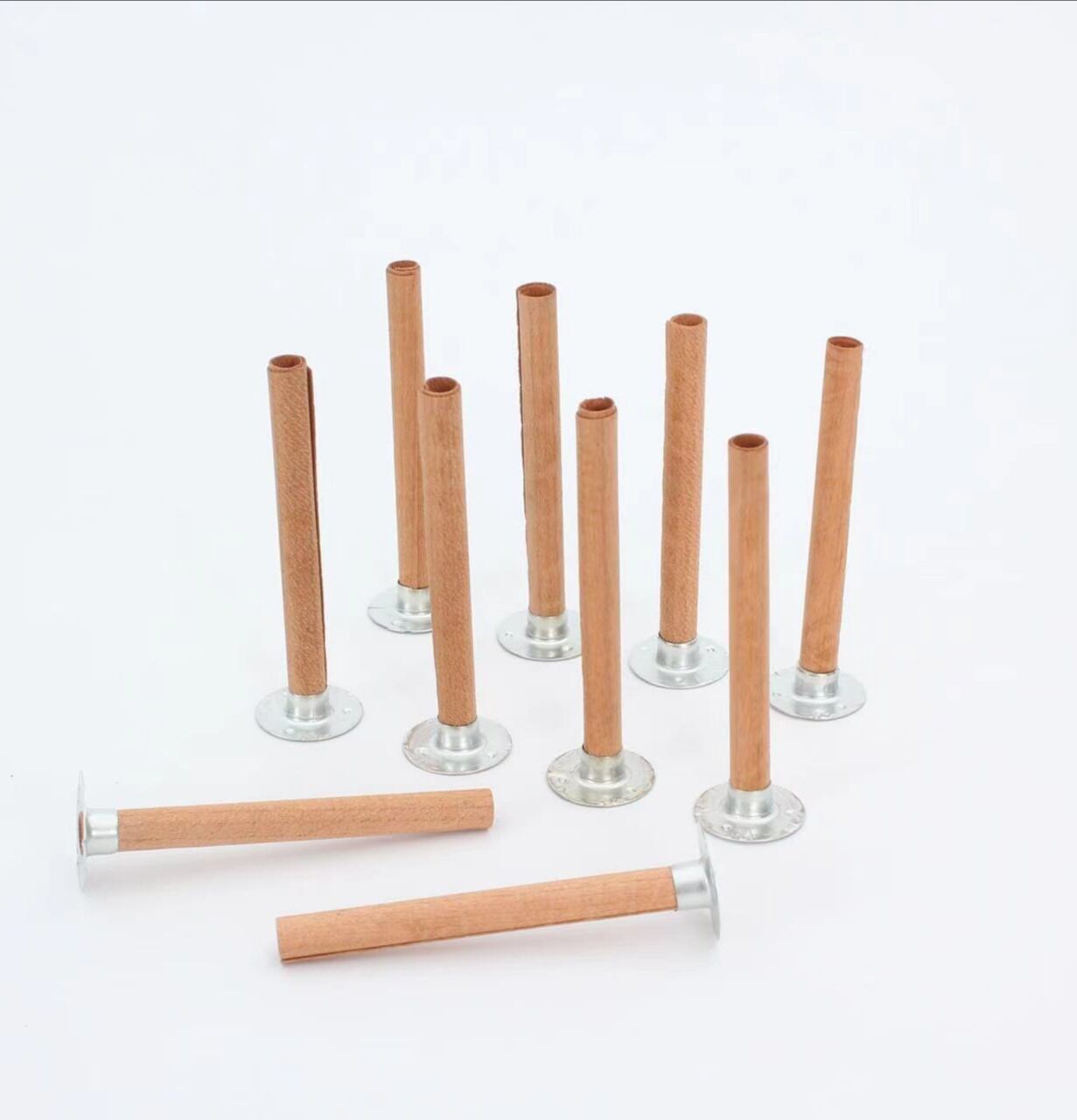 Nguồn cung cấp hương thơm độc đáo cho nến đậu nành có tim cháy bằng gỗ ở đâu?